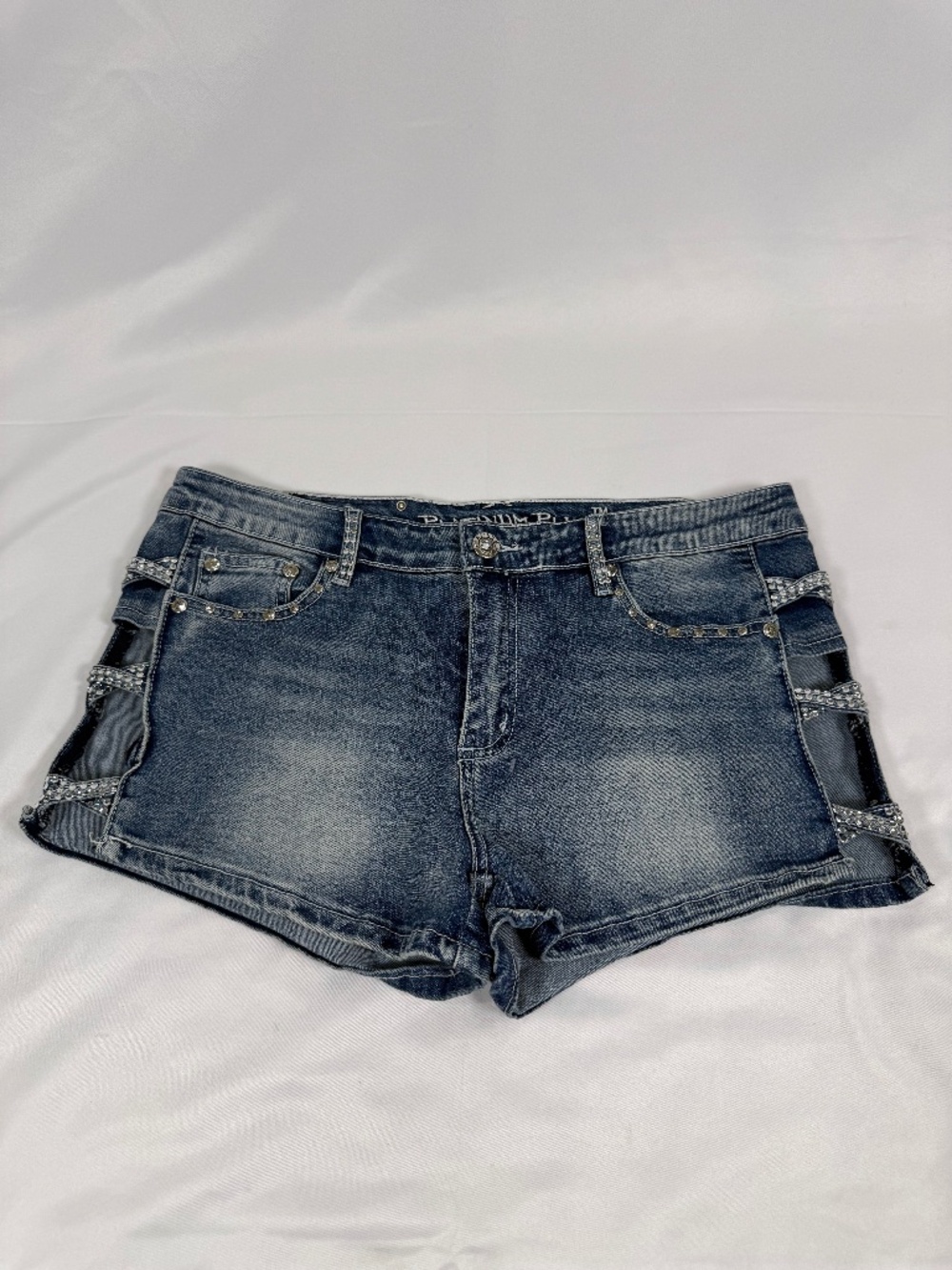 Platinum Plush Rhinestone Cutout Denim Shorts Y2K Glam Size Large